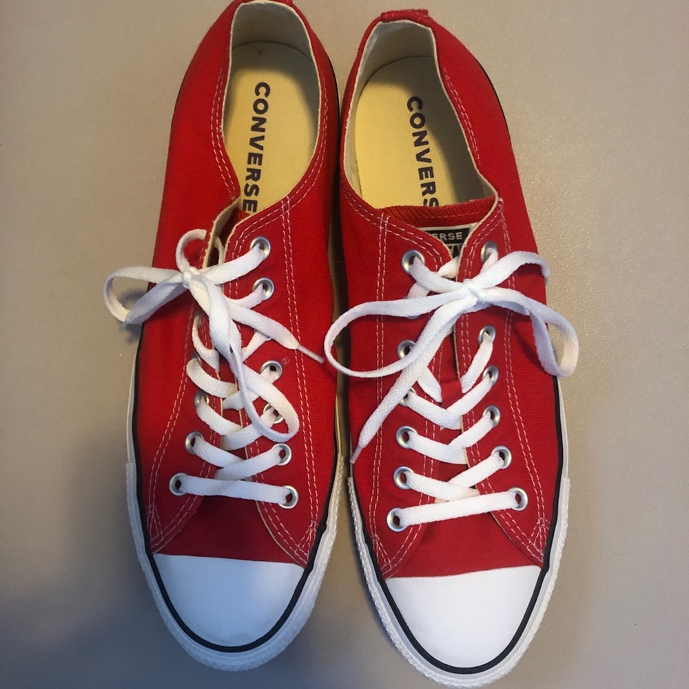 Red unisex converse